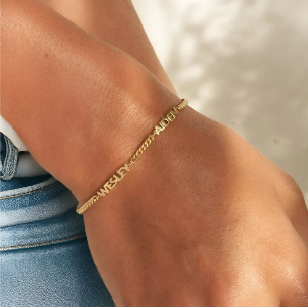 Prenia™ | Bracelet With The Names Of Your Loved Ones