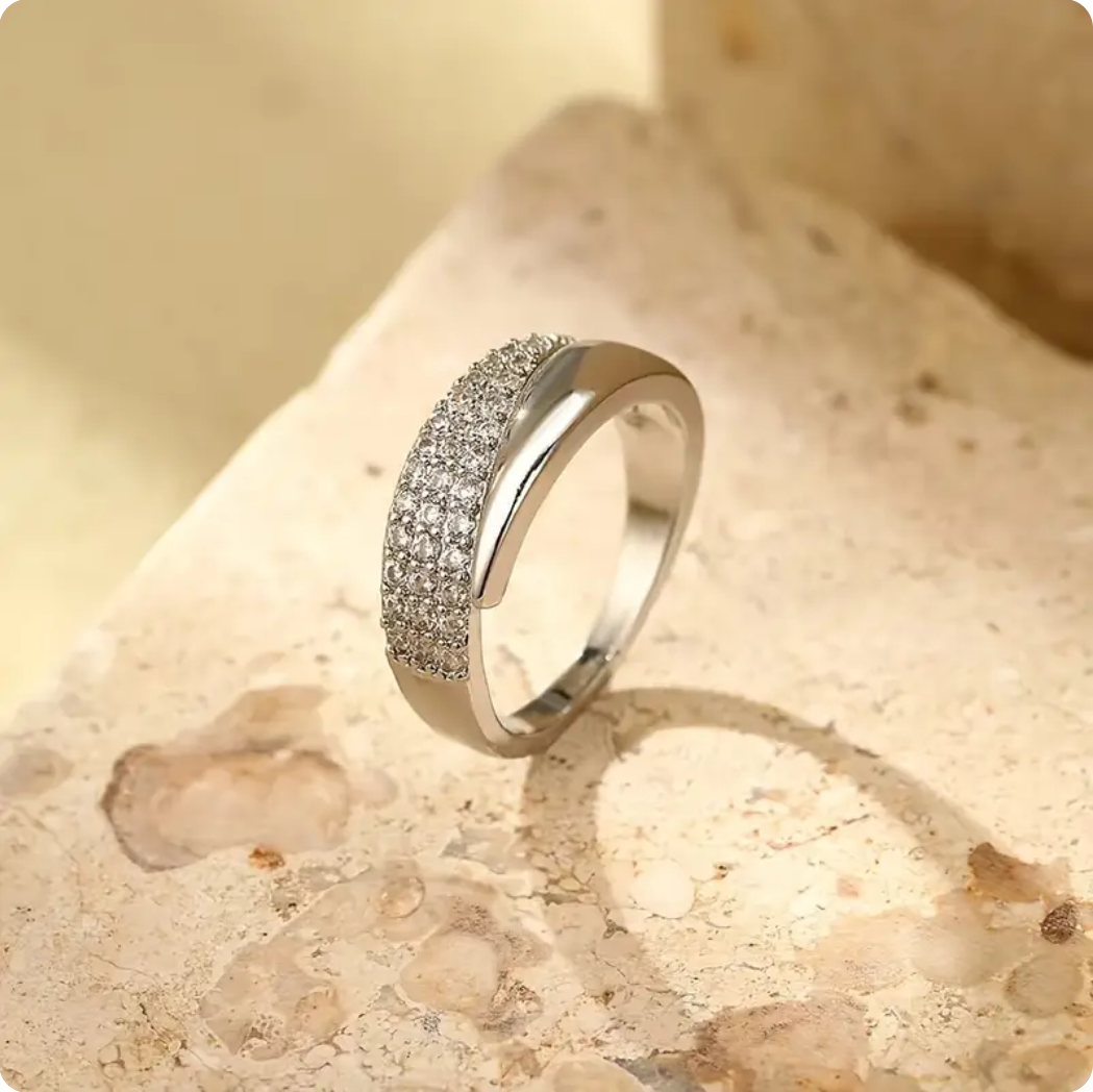 Elegant Gold Ring With Sparkling Stones